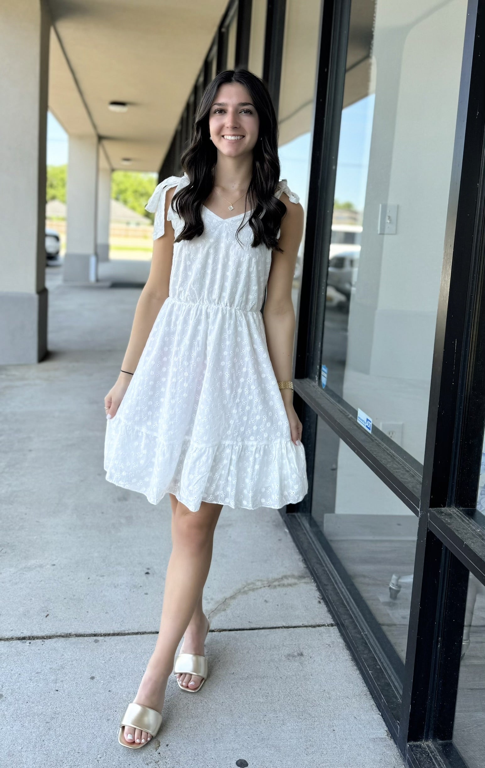 WHITE LACE DRESS