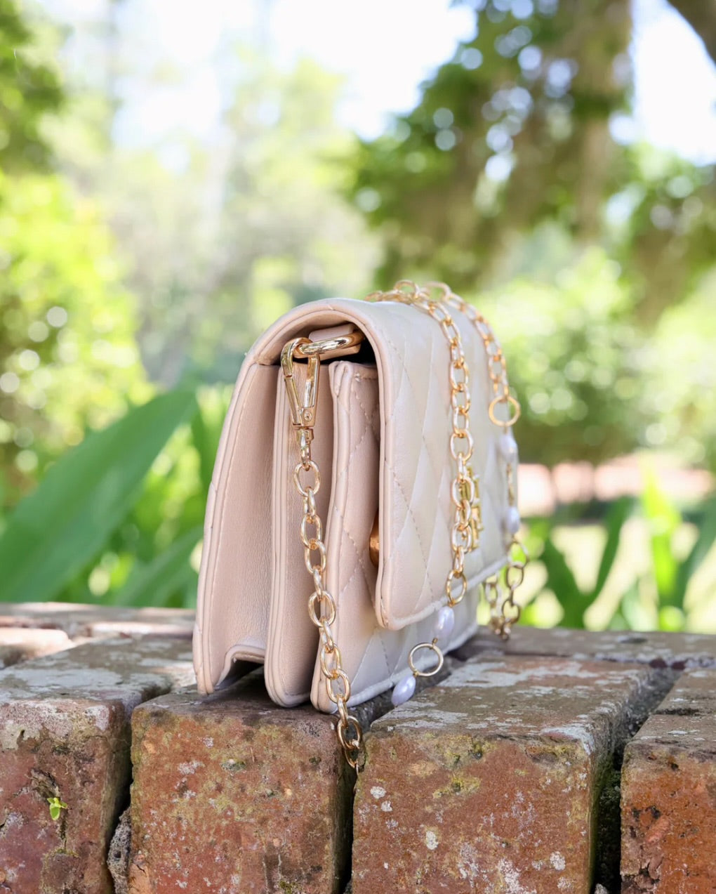 BRYNLEIGH CLUTCH