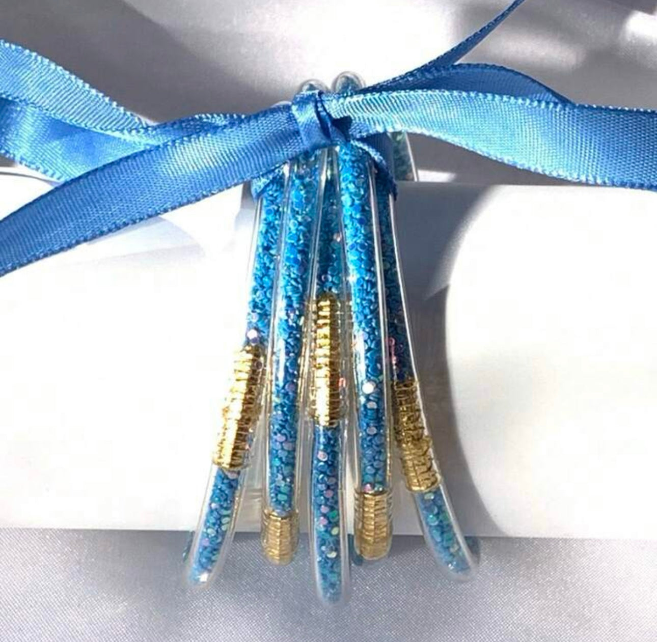 TRANSPARENT GLITTER BRACELETS