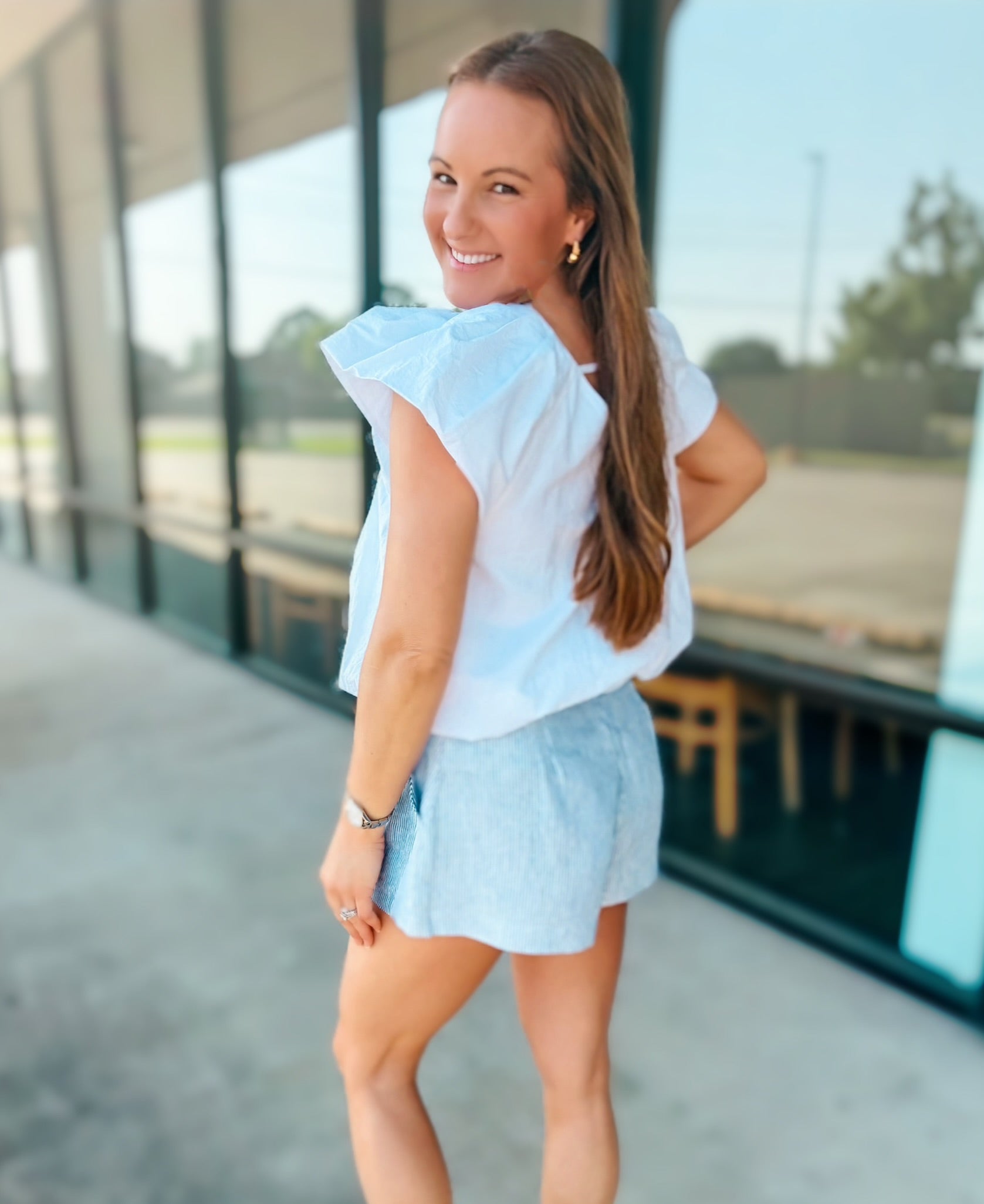 BLUE PINSTRIPE LINEN SHORTS