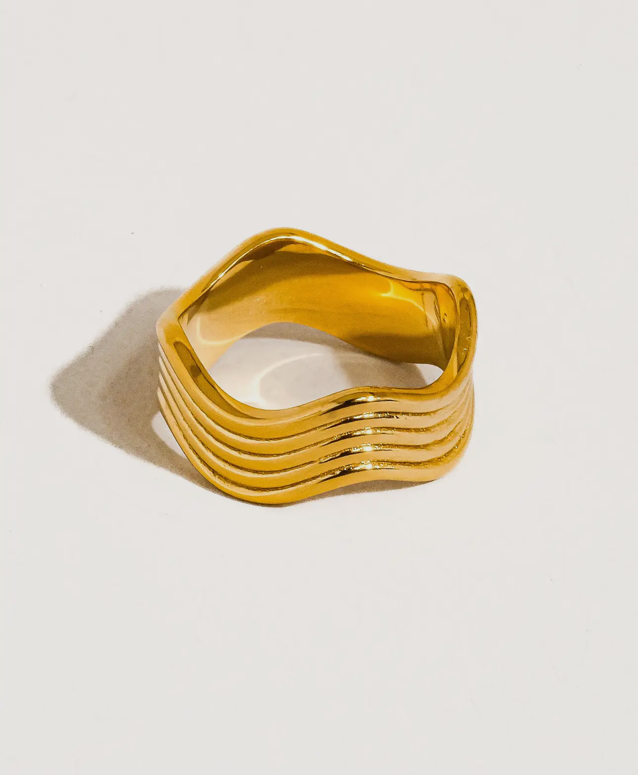 IVAN WAVY RING