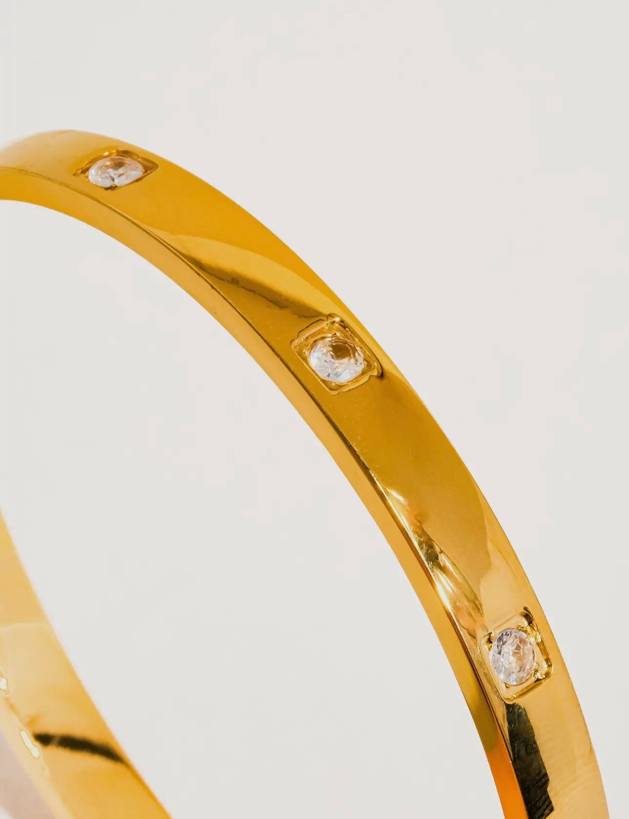 NIEL BANGLE BRACELET