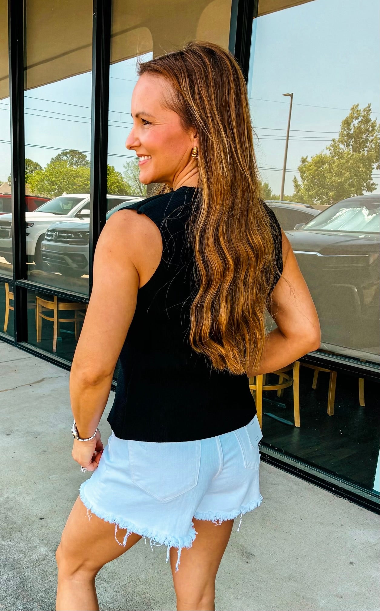 CHIC SWEATER VEST