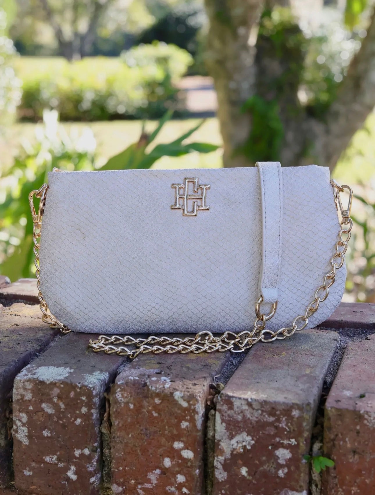 LIVI CROSSBODY BAG