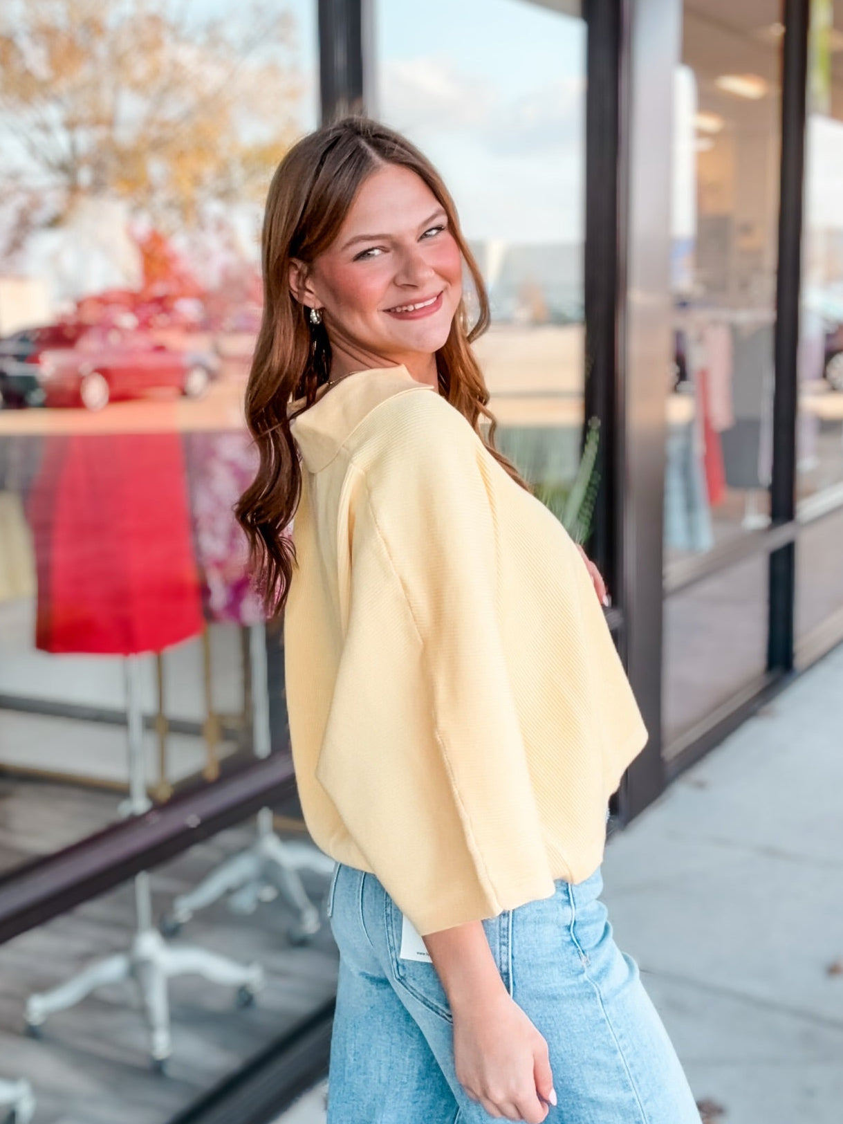 LOOKS LIKE EFFORT TOP