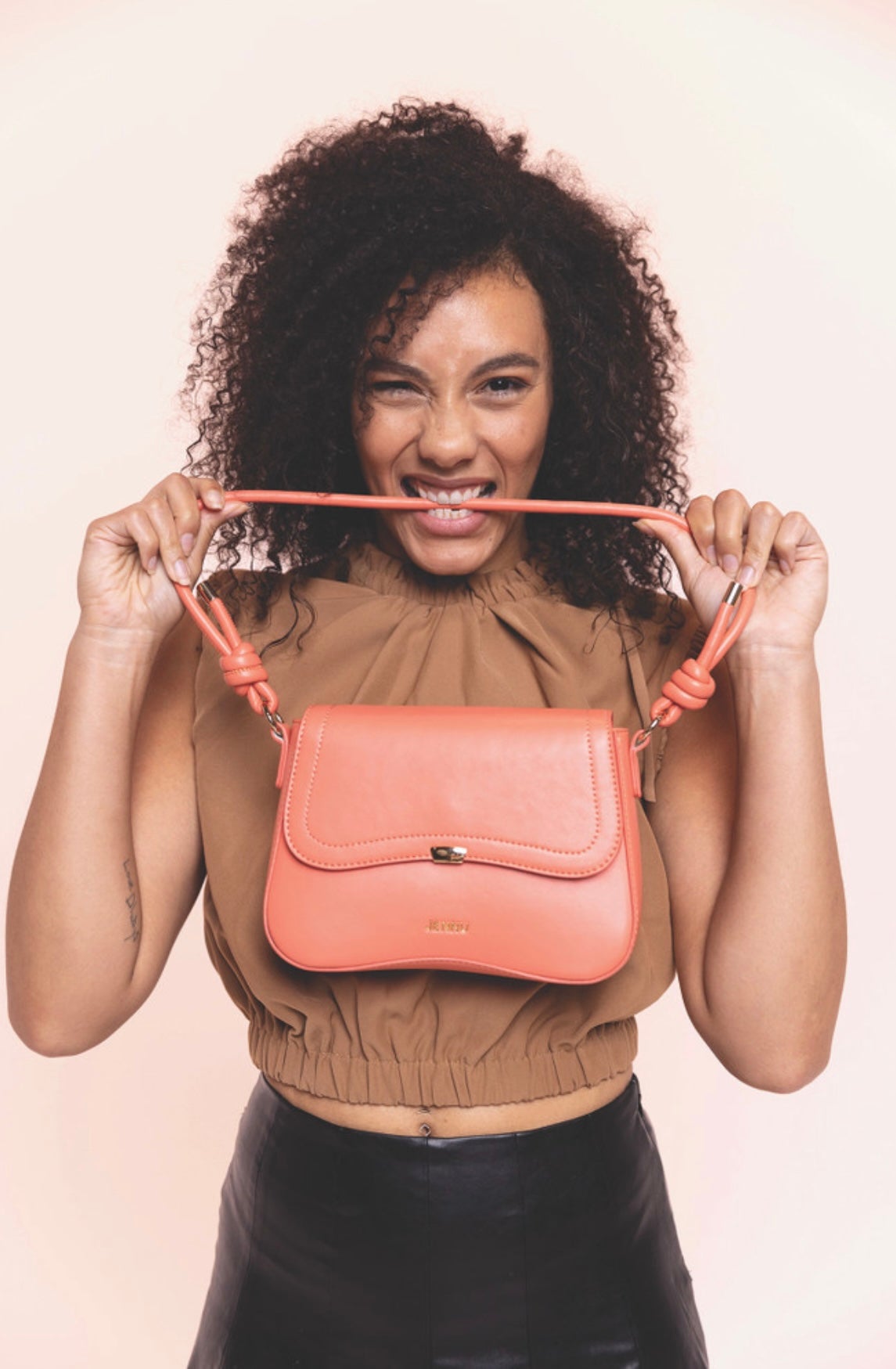 FIJI SHOULDER BAG