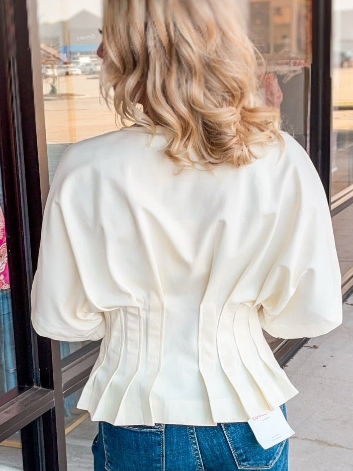 QUIET CONFIDENCE TOP