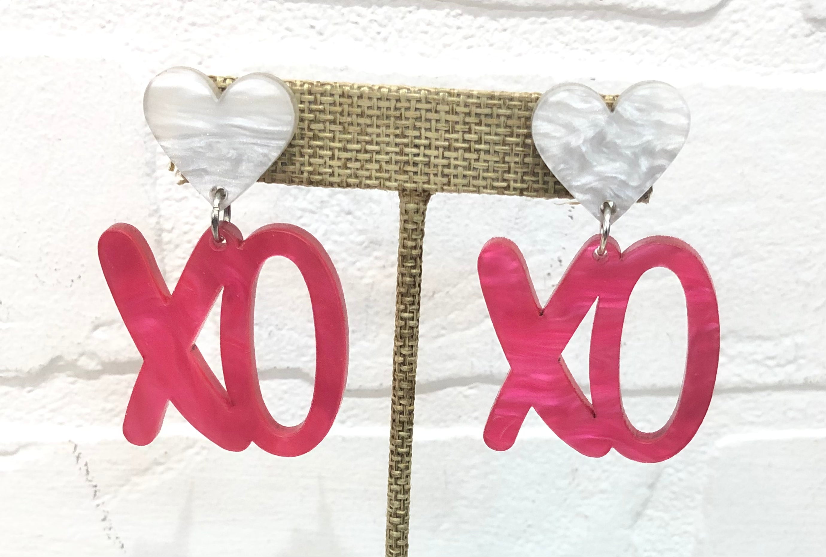 HUGS AND KISSES EARRINGS