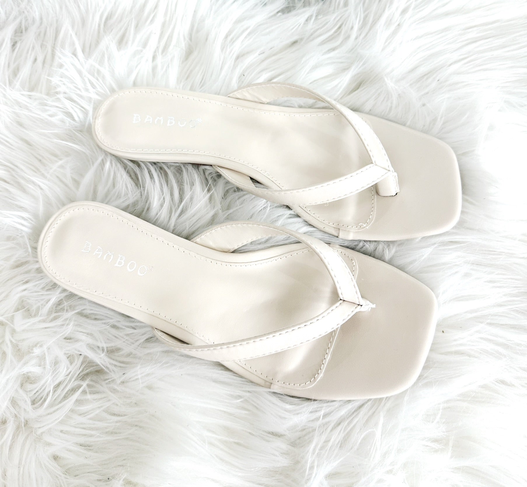 IVORY KITTEN HEEL