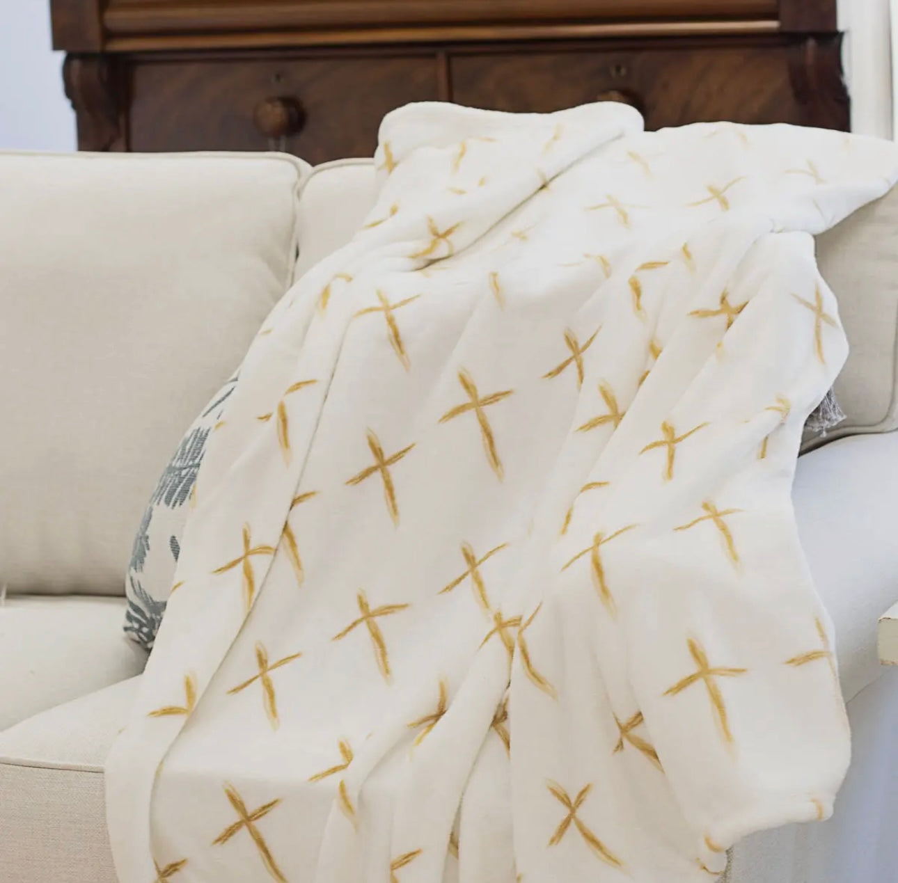 SOFT THROW BLANKET