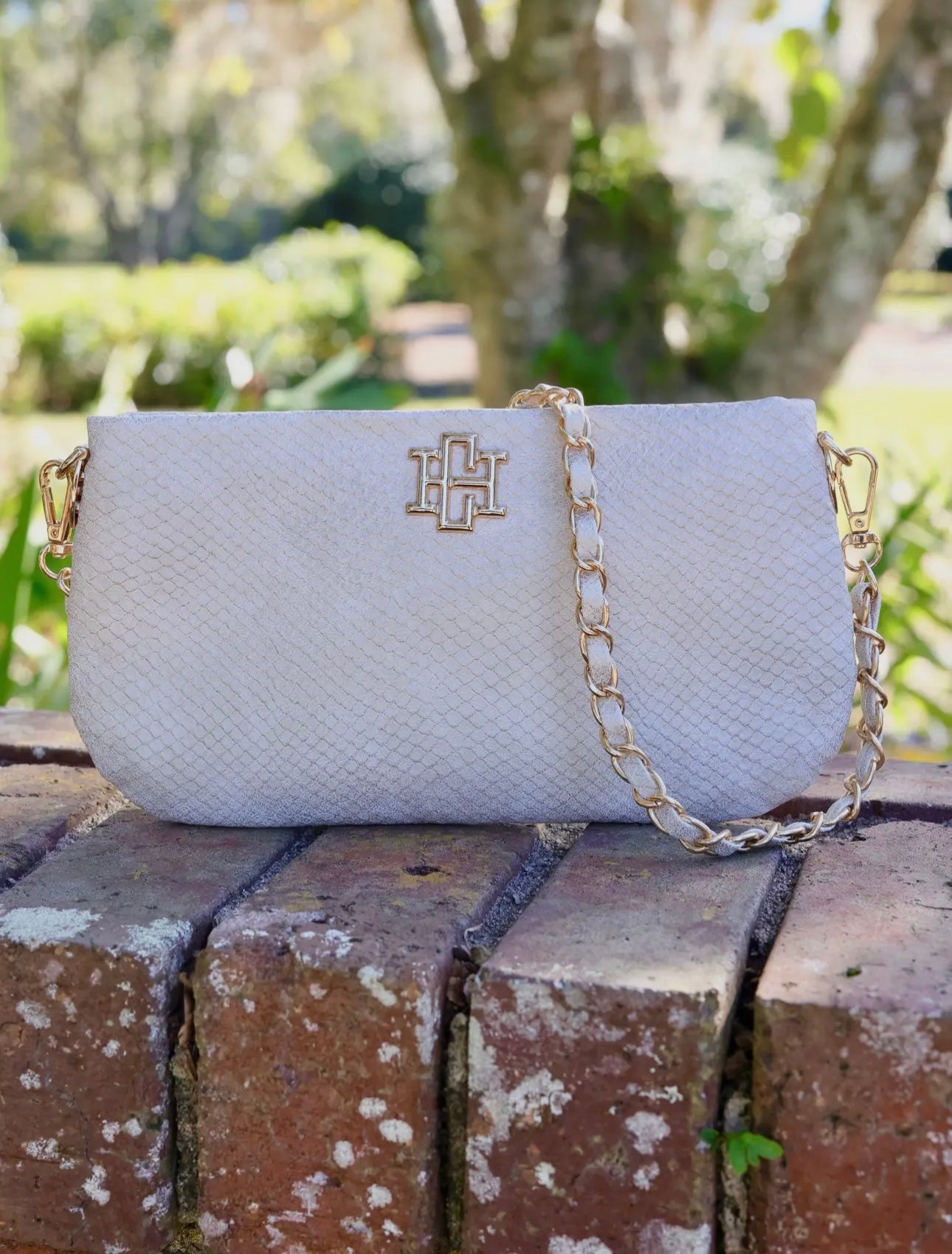 LIVI CROSSBODY BAG