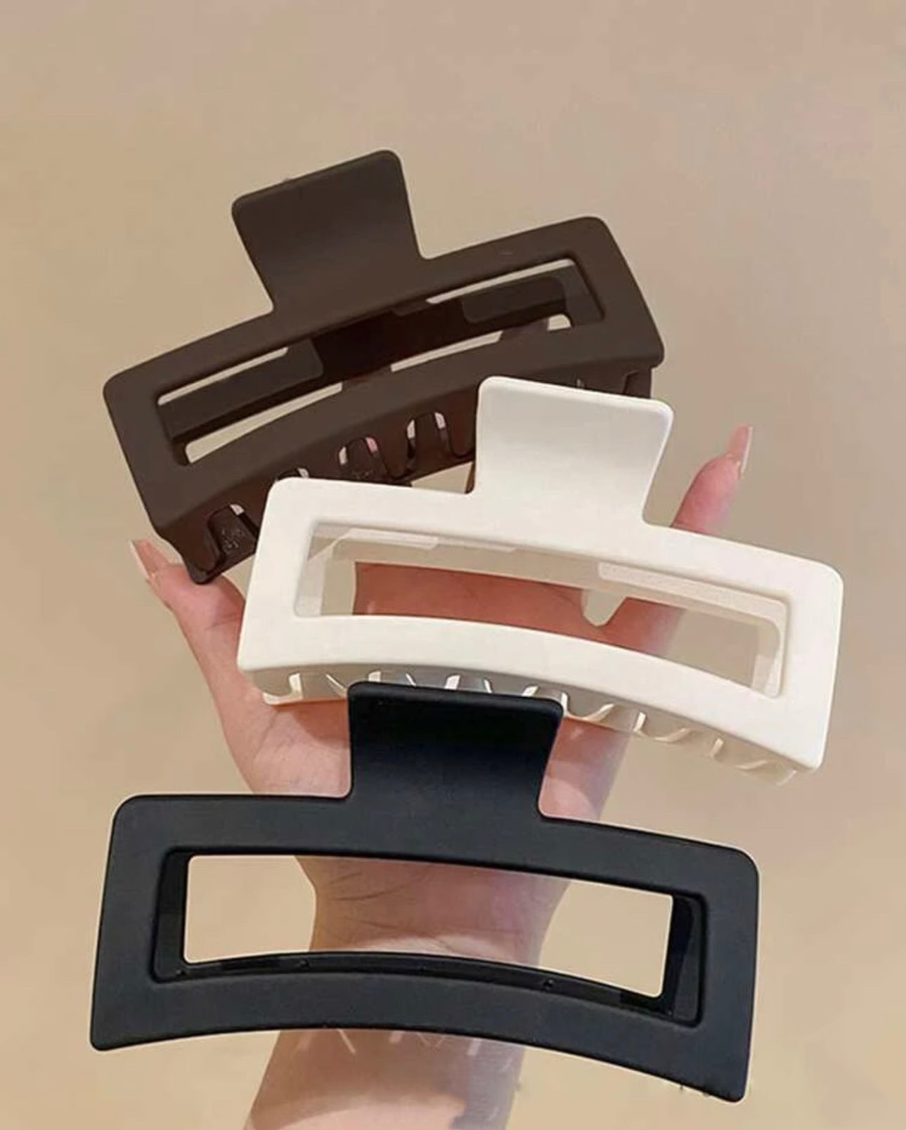 THE DANI HAIR CLIP