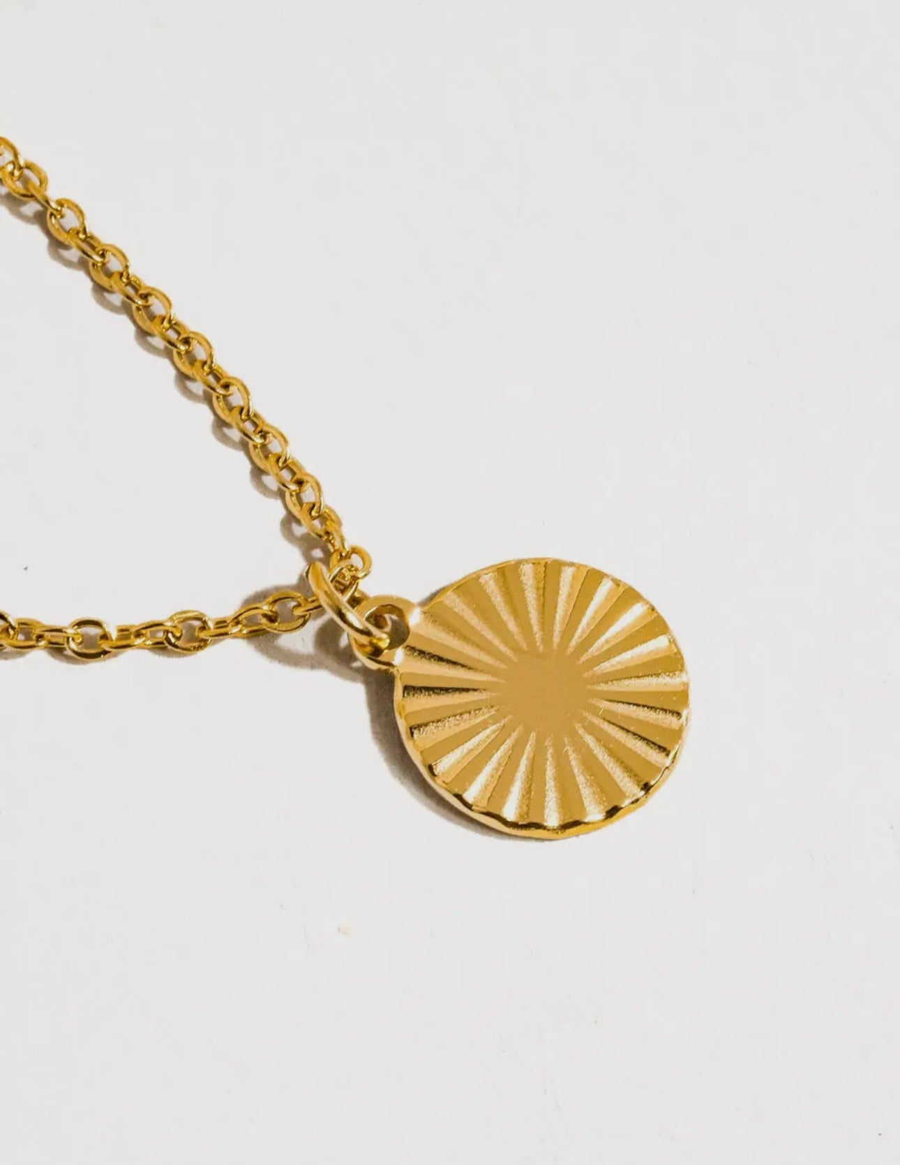 WR SUN GAZE NECKLACE