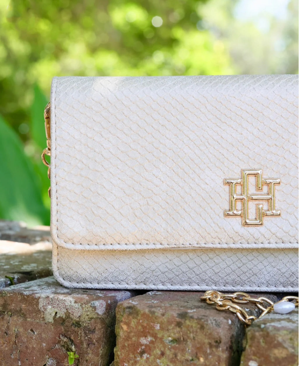BRYNLEIGH CLUTCH