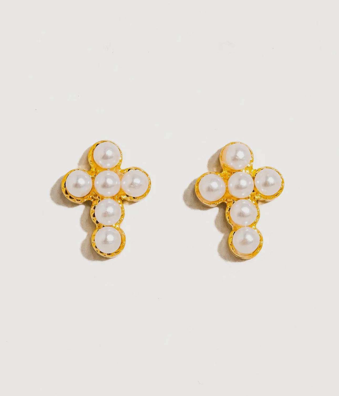 TELO PEARL CROSS STUD