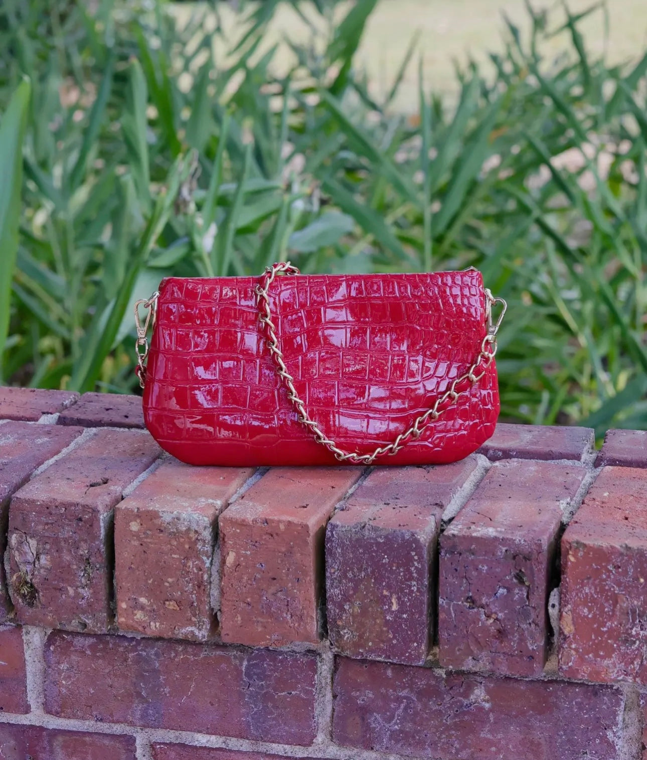 LIVI CROSSBODY BAG