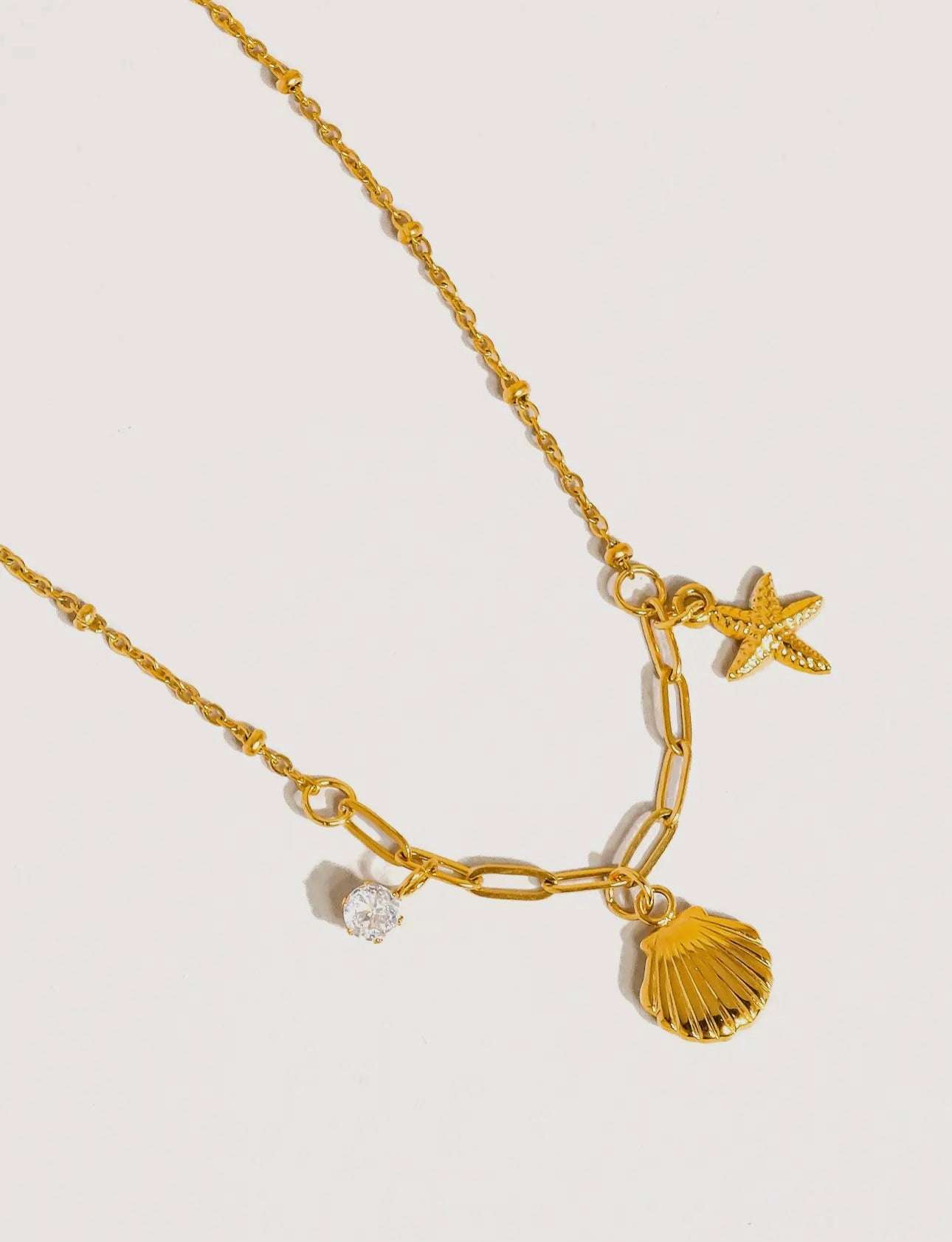SHELL & START NECKLACE