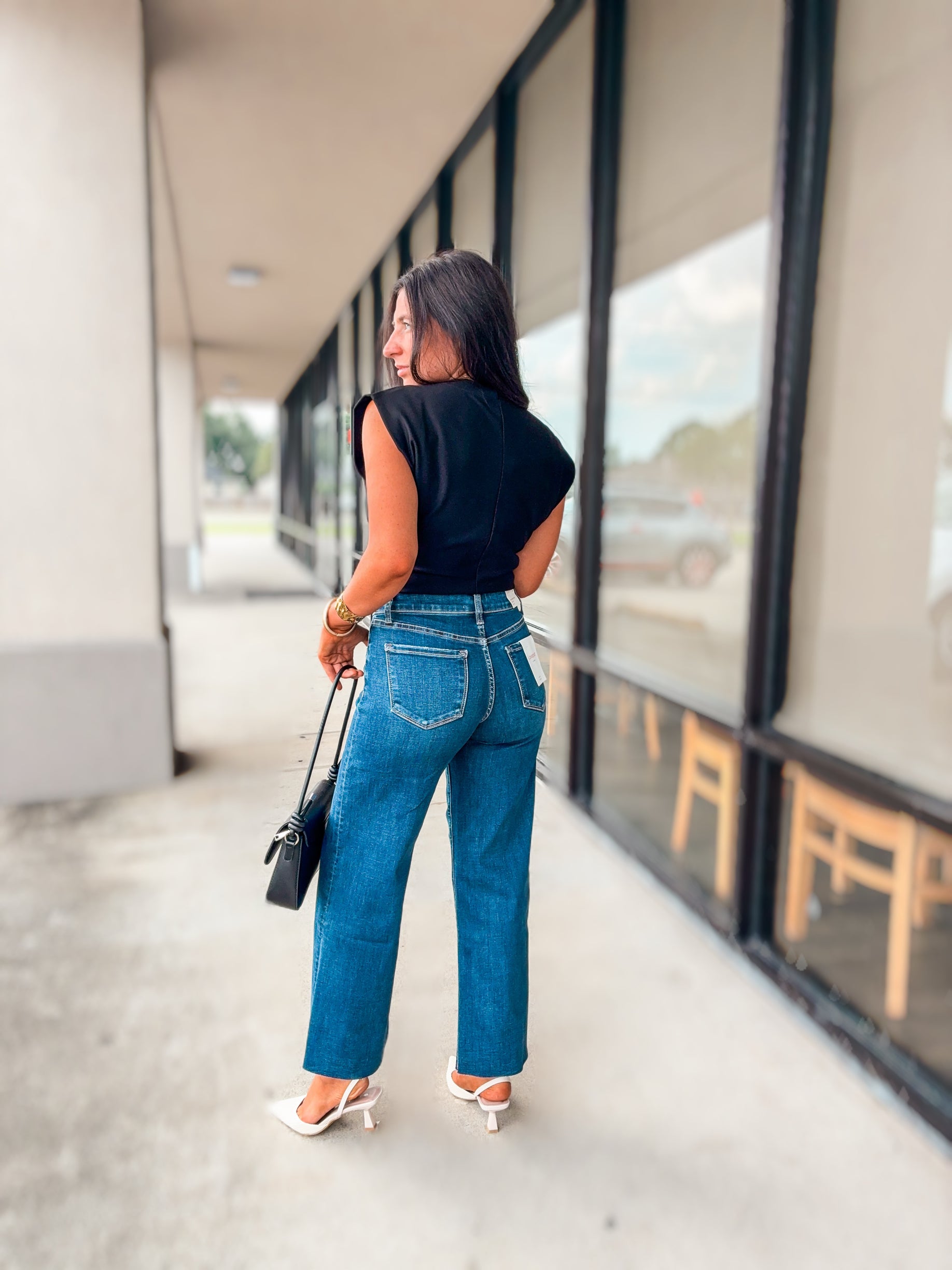 ELEVATED EASE TOP