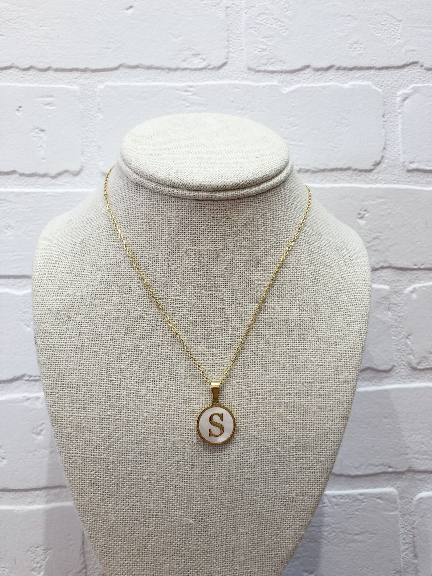 3S INITIAL NECKLACE