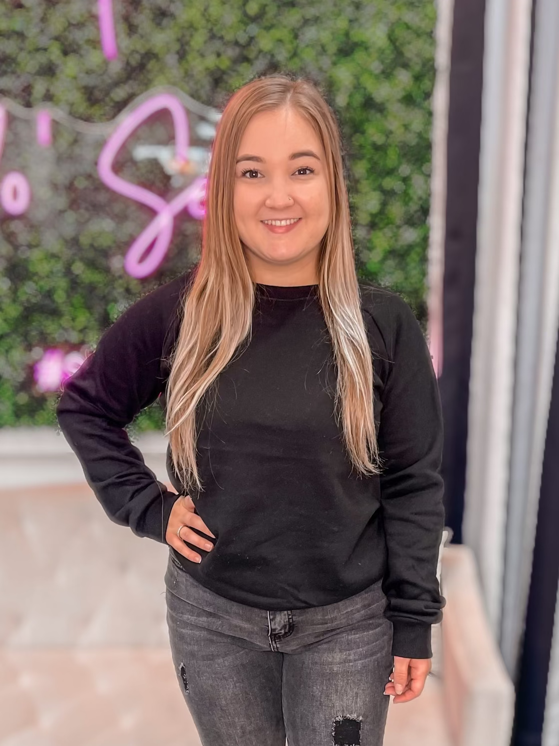 I'M WITH THE CREW SWEATSHIRT 704R