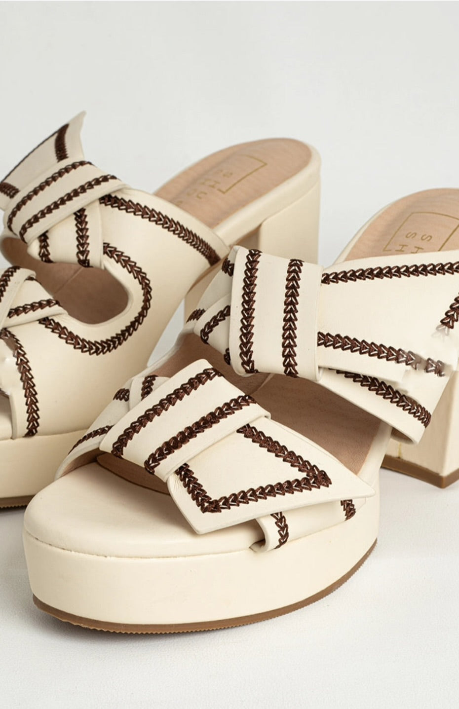 HONEY BOW HEEL