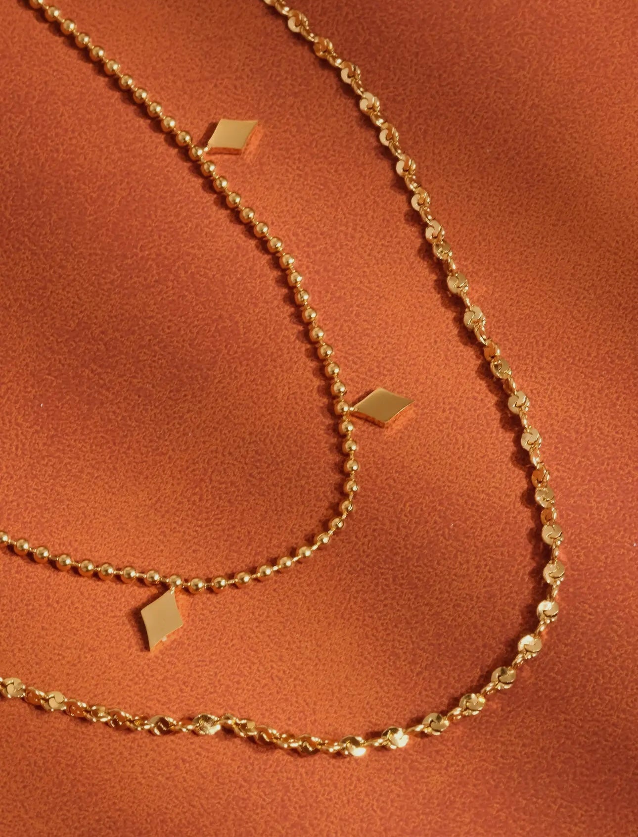 AROMES NECKLACE