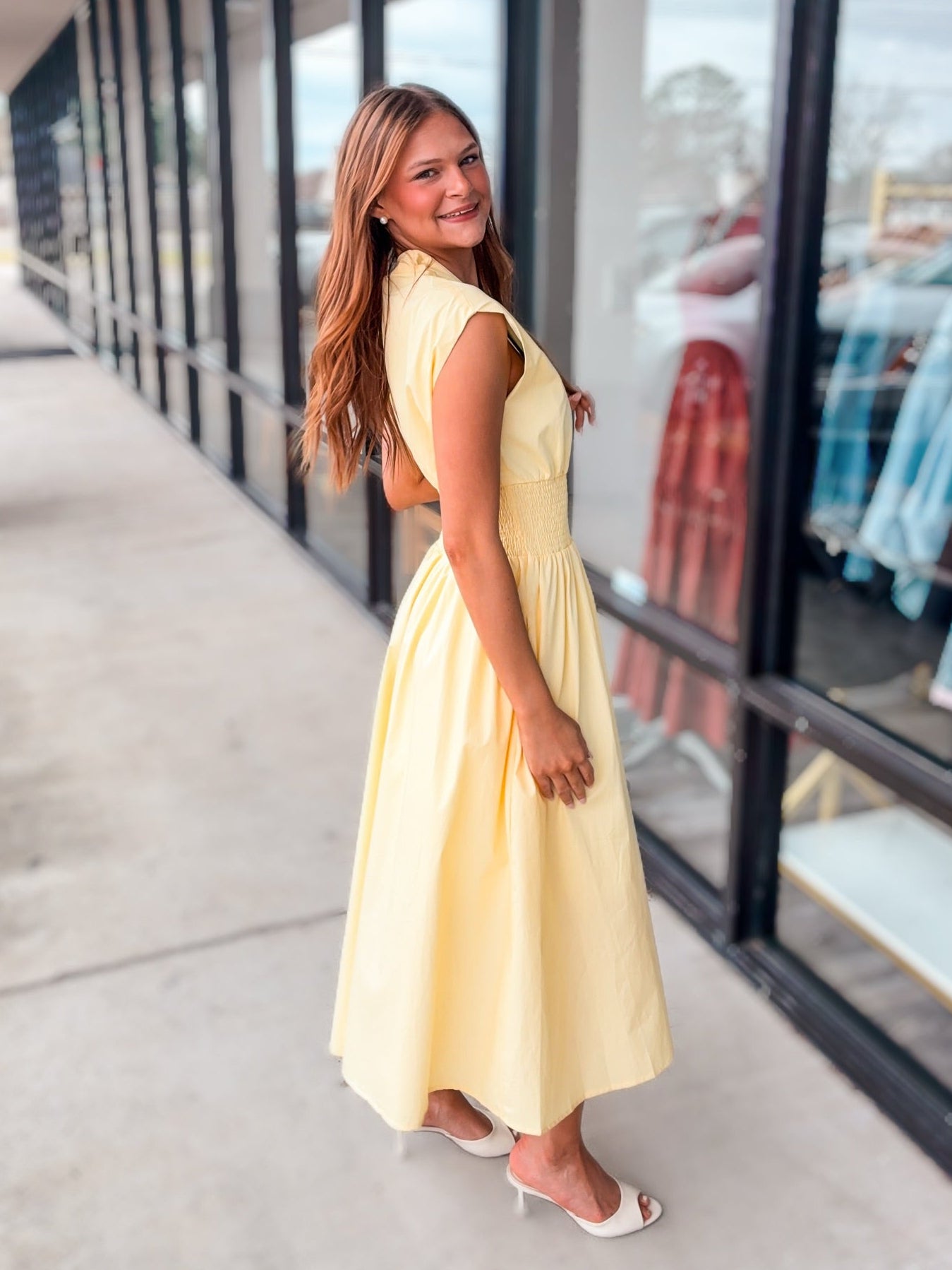 LATE BRUNCH, EARLY DINNER DRESS