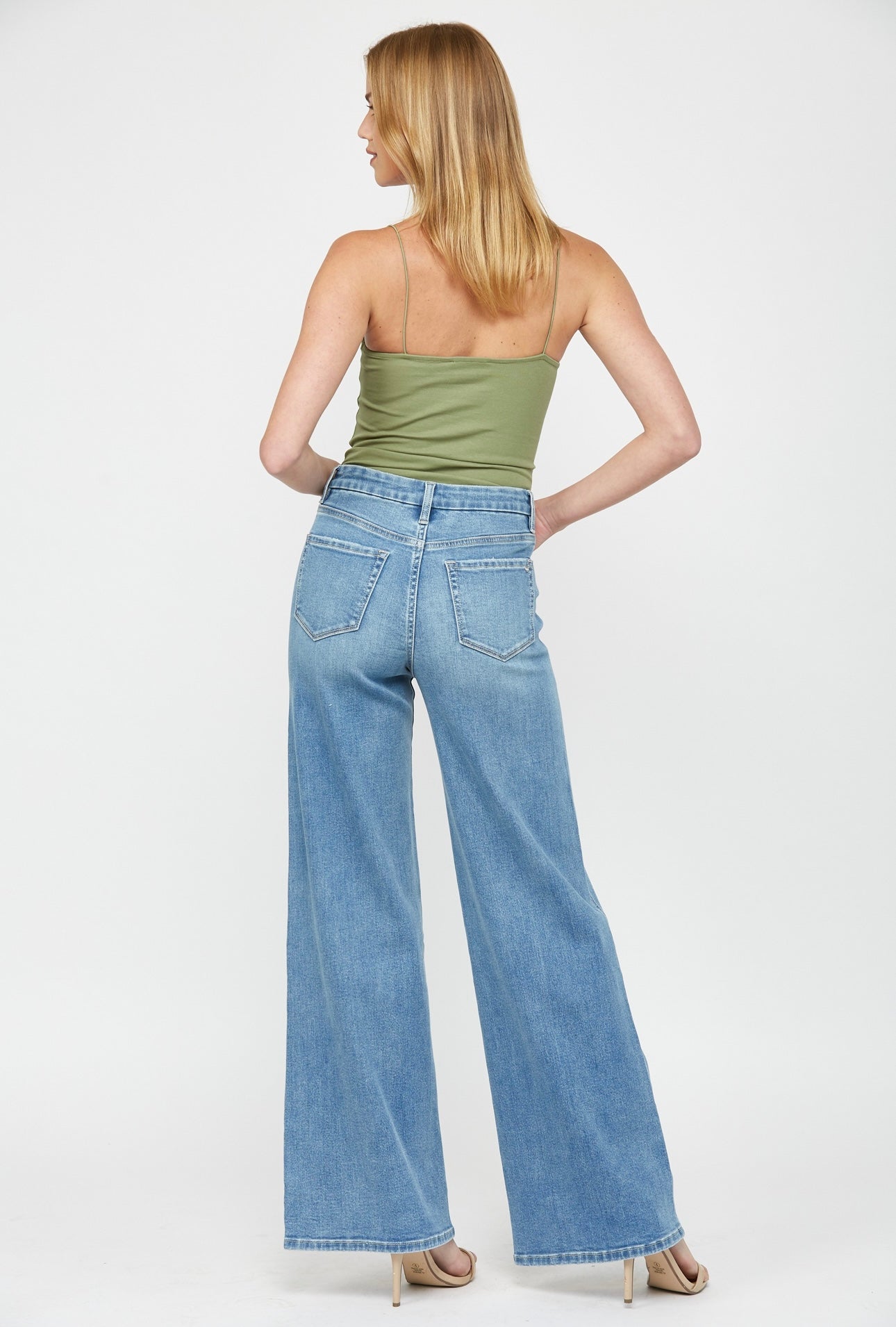 ADMIRAL JEAN W611