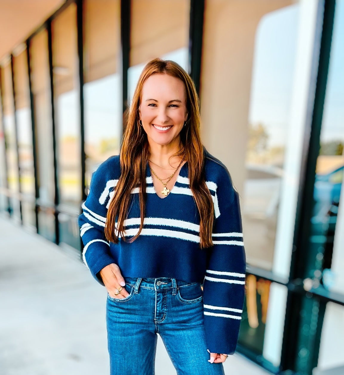 NAVY SWEATER TOP