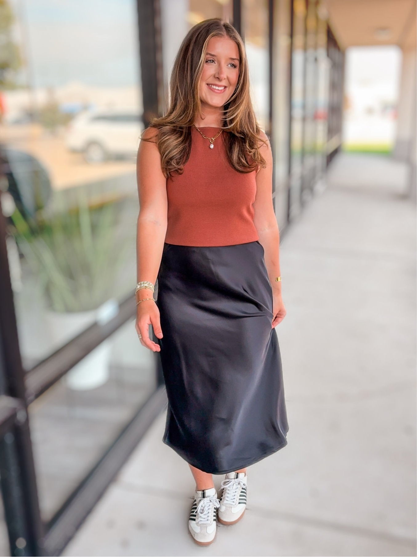 CHIC MOMENT MIDI SKIRT