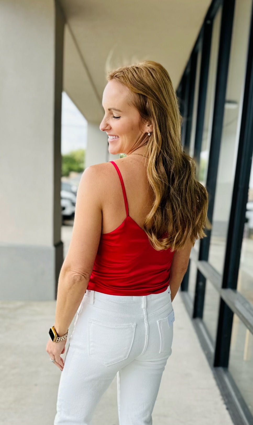 A GLAMOROUS TIME TOP 4728