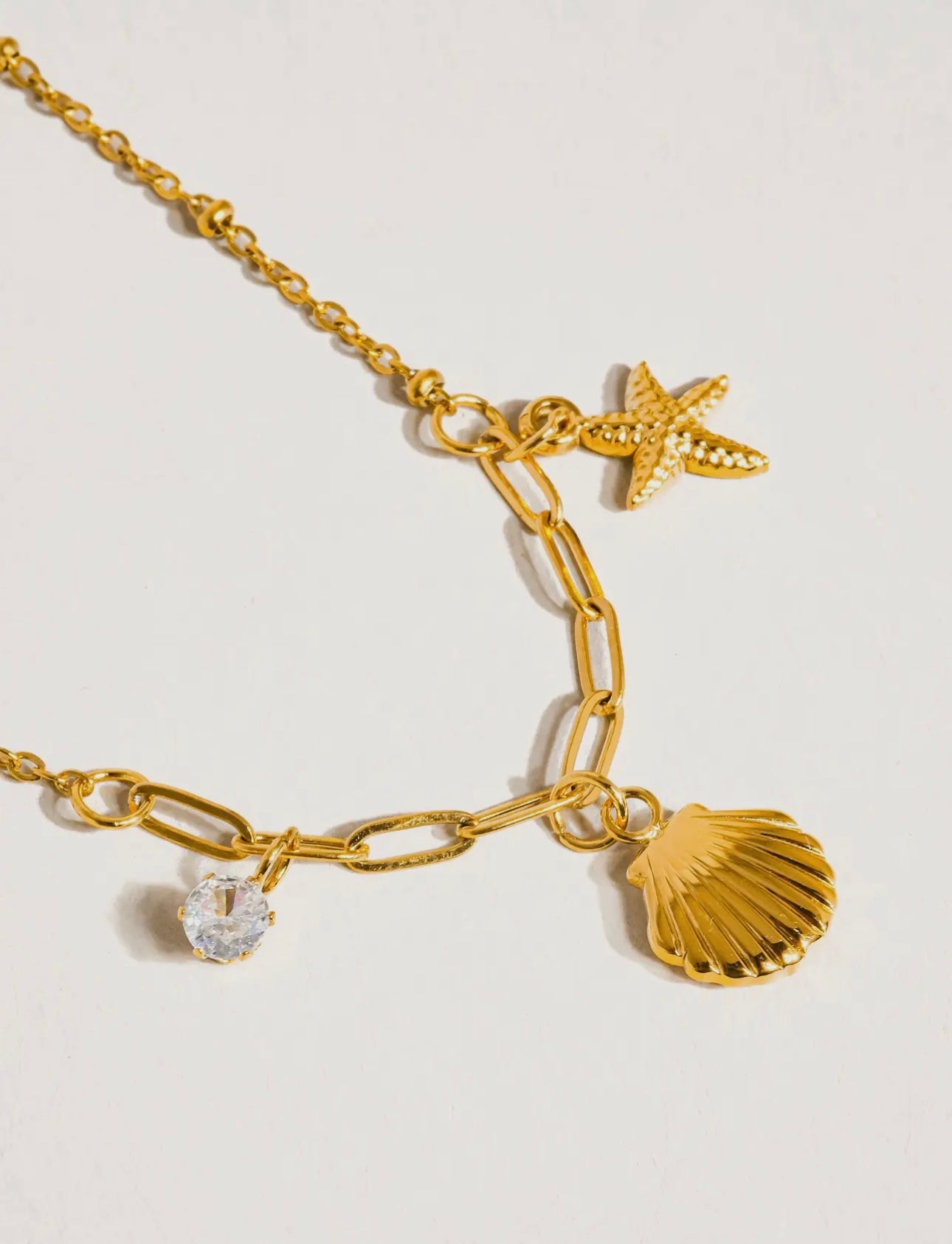 SHELL & START NECKLACE
