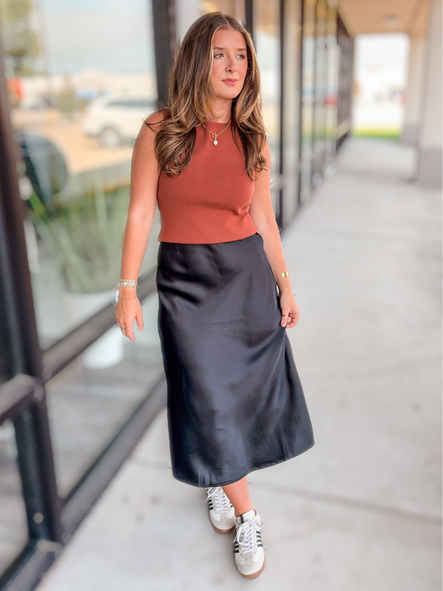 CHIC MOMENT MIDI SKIRT