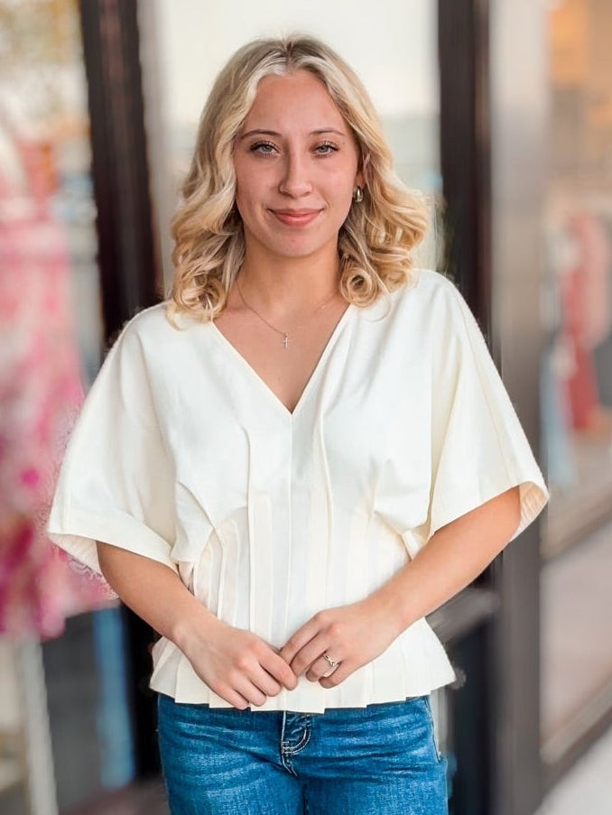 QUIET CONFIDENCE TOP