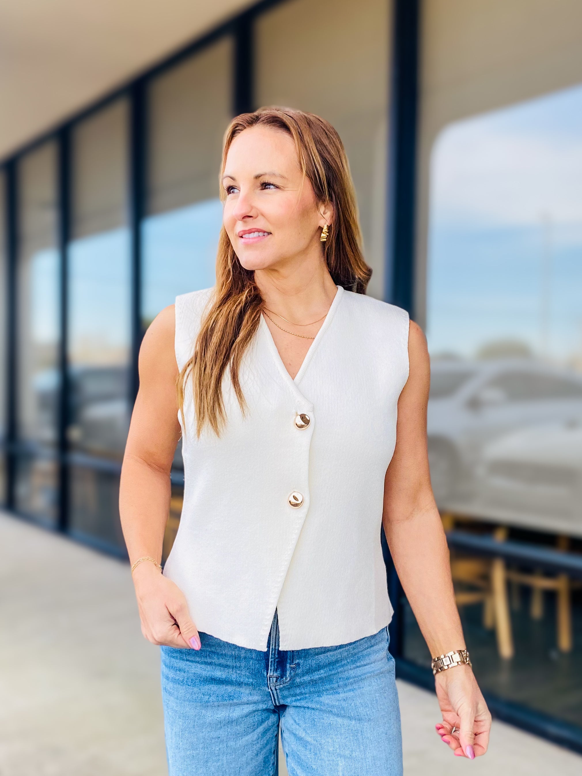 CHIC SWEATER VEST