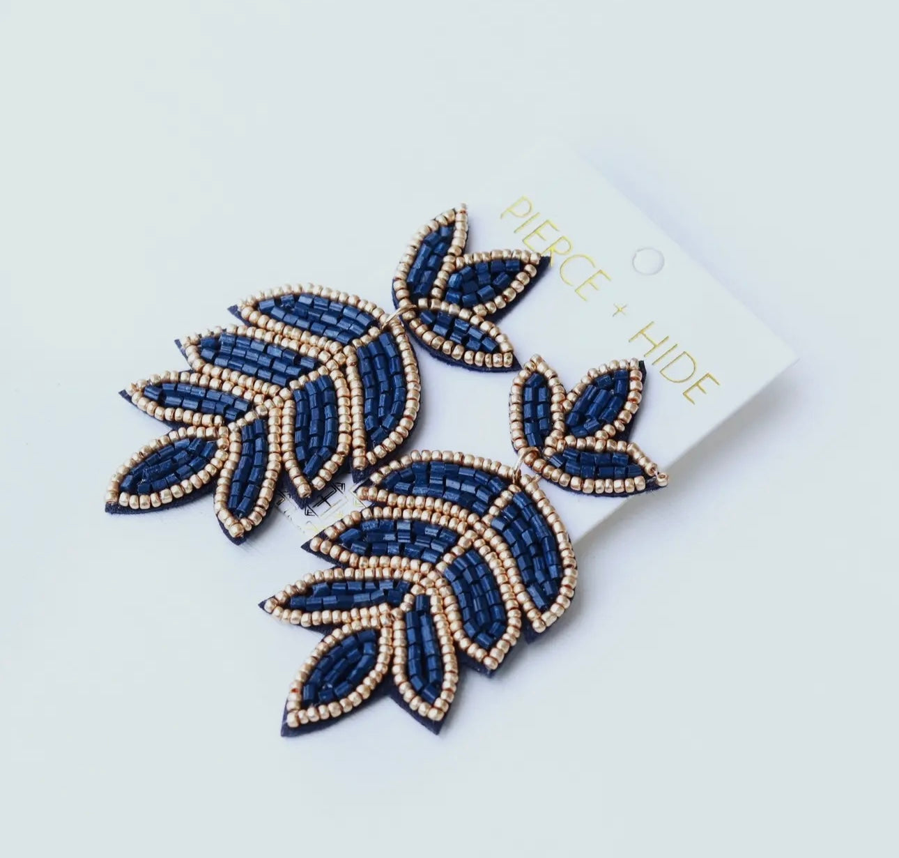 LEAF DROP EARRING