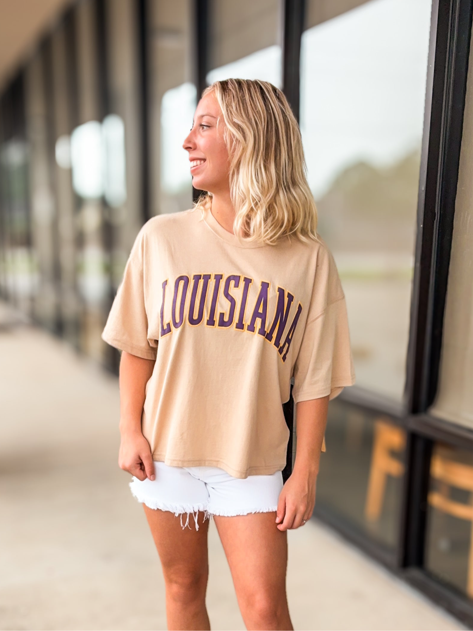 LOUISIANA GRAPHIC TEE