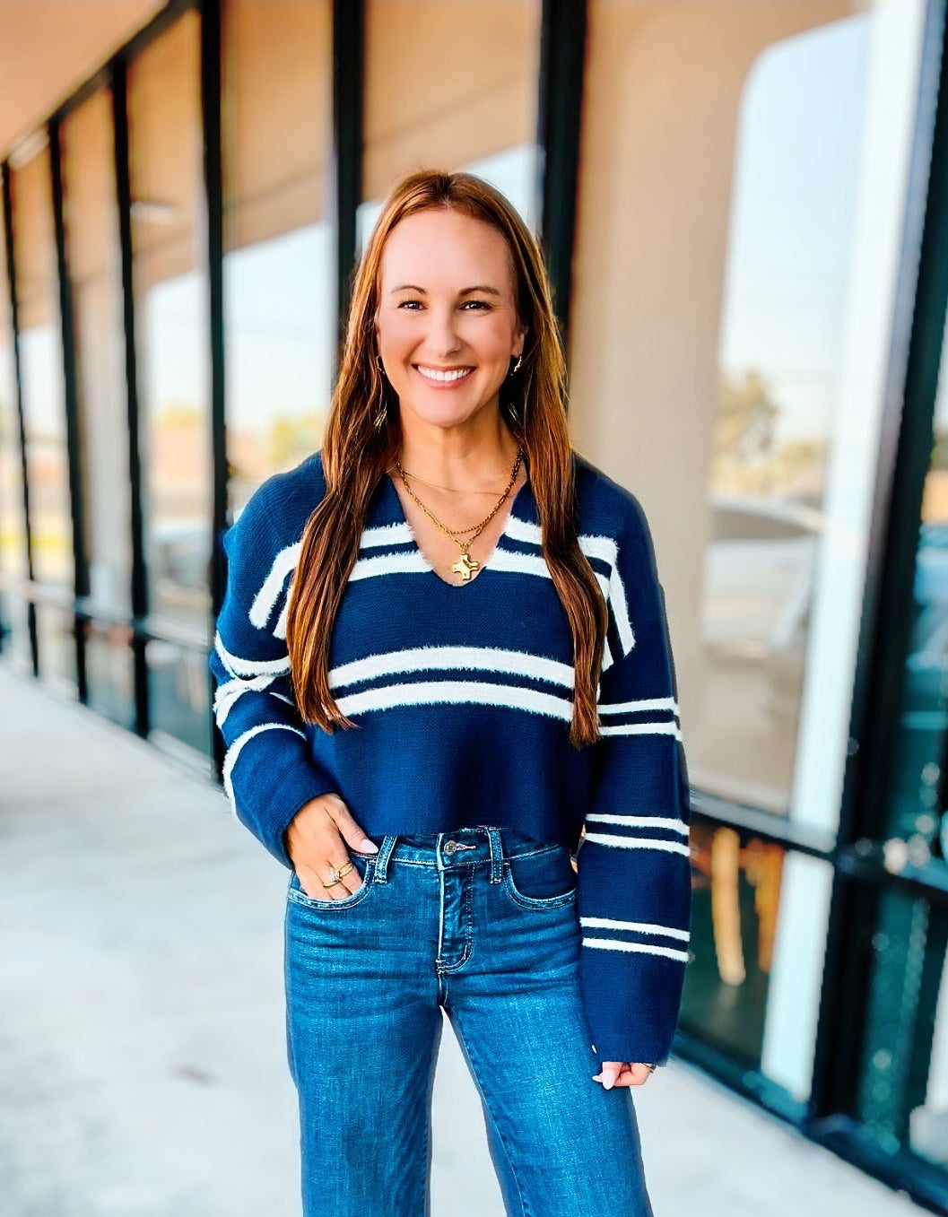 NAVY SWEATER TOP