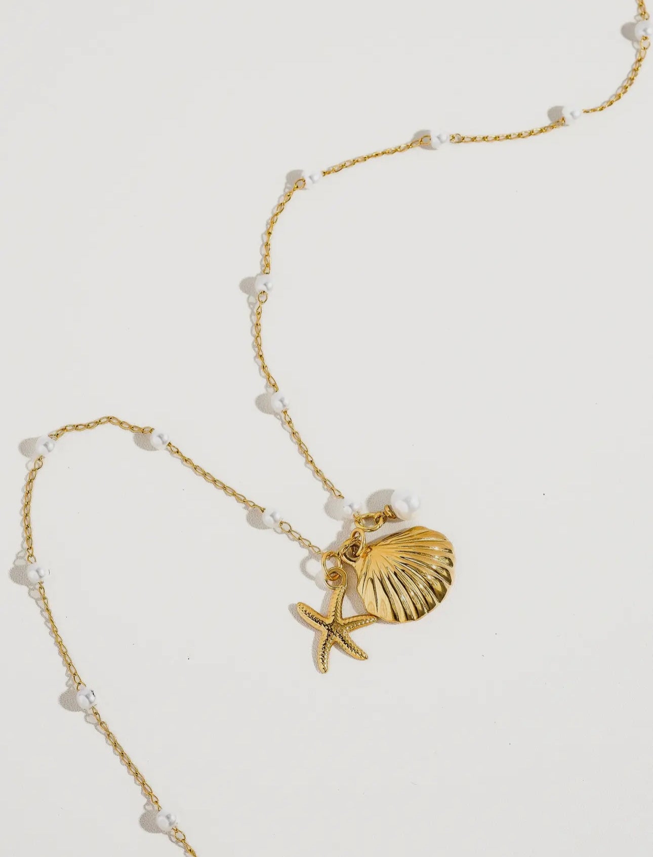 WR CPELLA NECKLACE