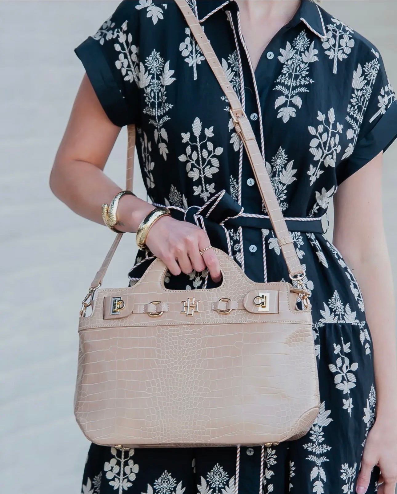SAVANNAH HANDBAG