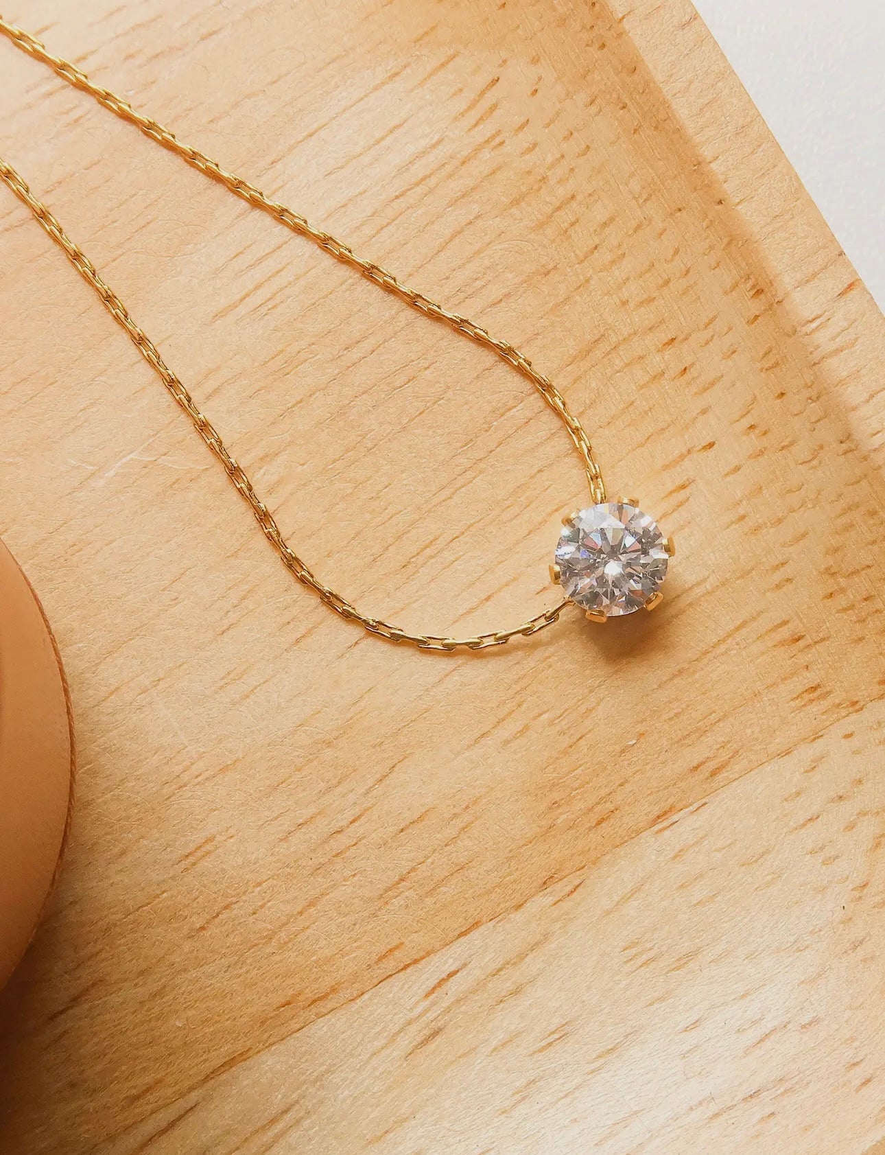 CIARA NECKLACE