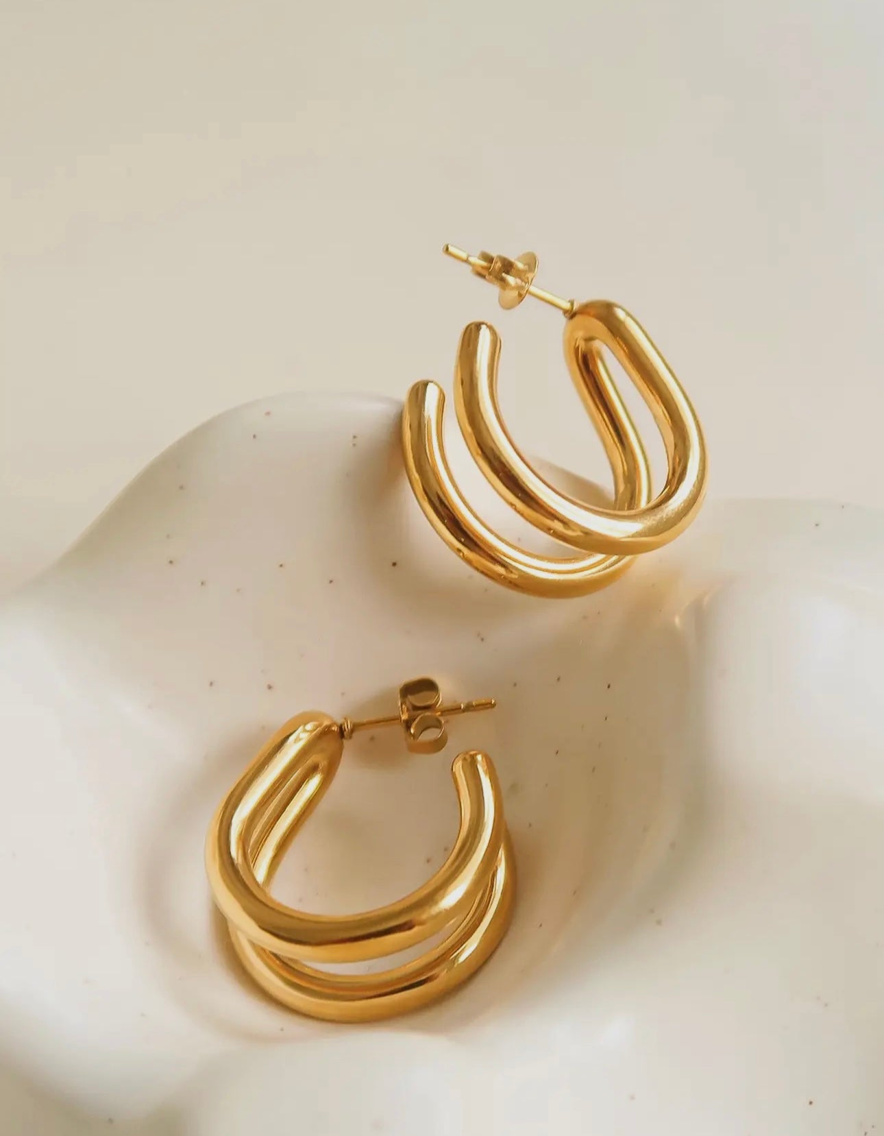 LUCILLE HOOP EARRING