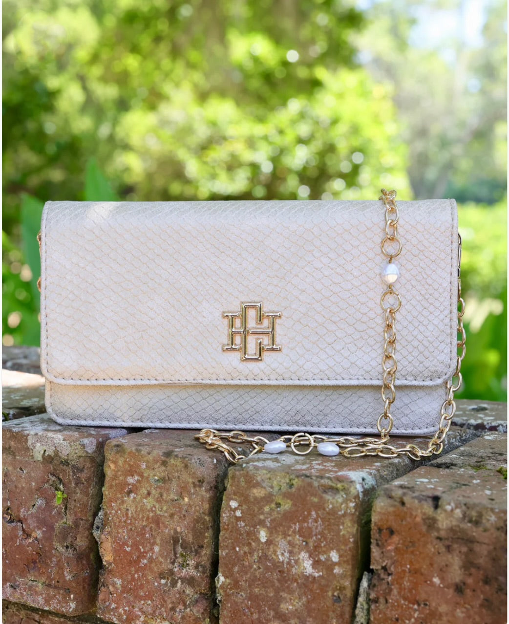 BRYNLEIGH CLUTCH