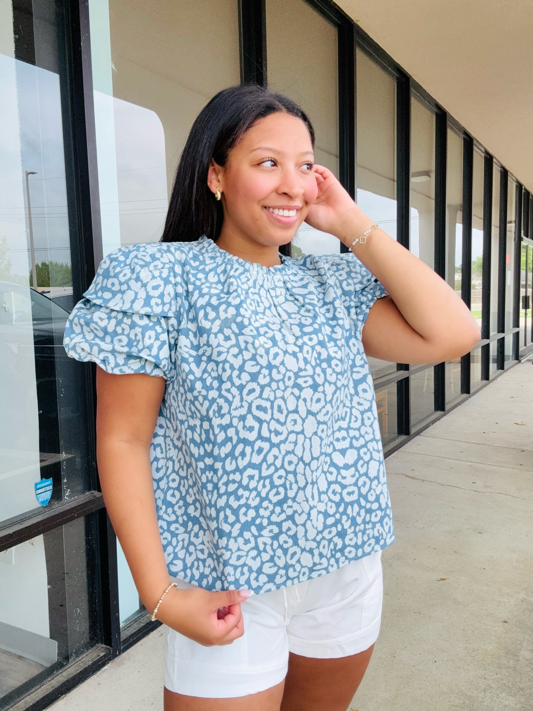 WILDLY CHIC TOP