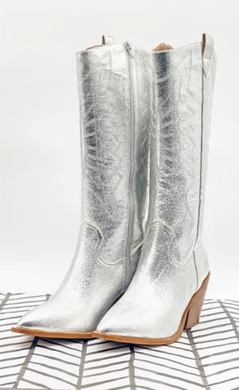 HOWDY SILVER METALLIC BOOT