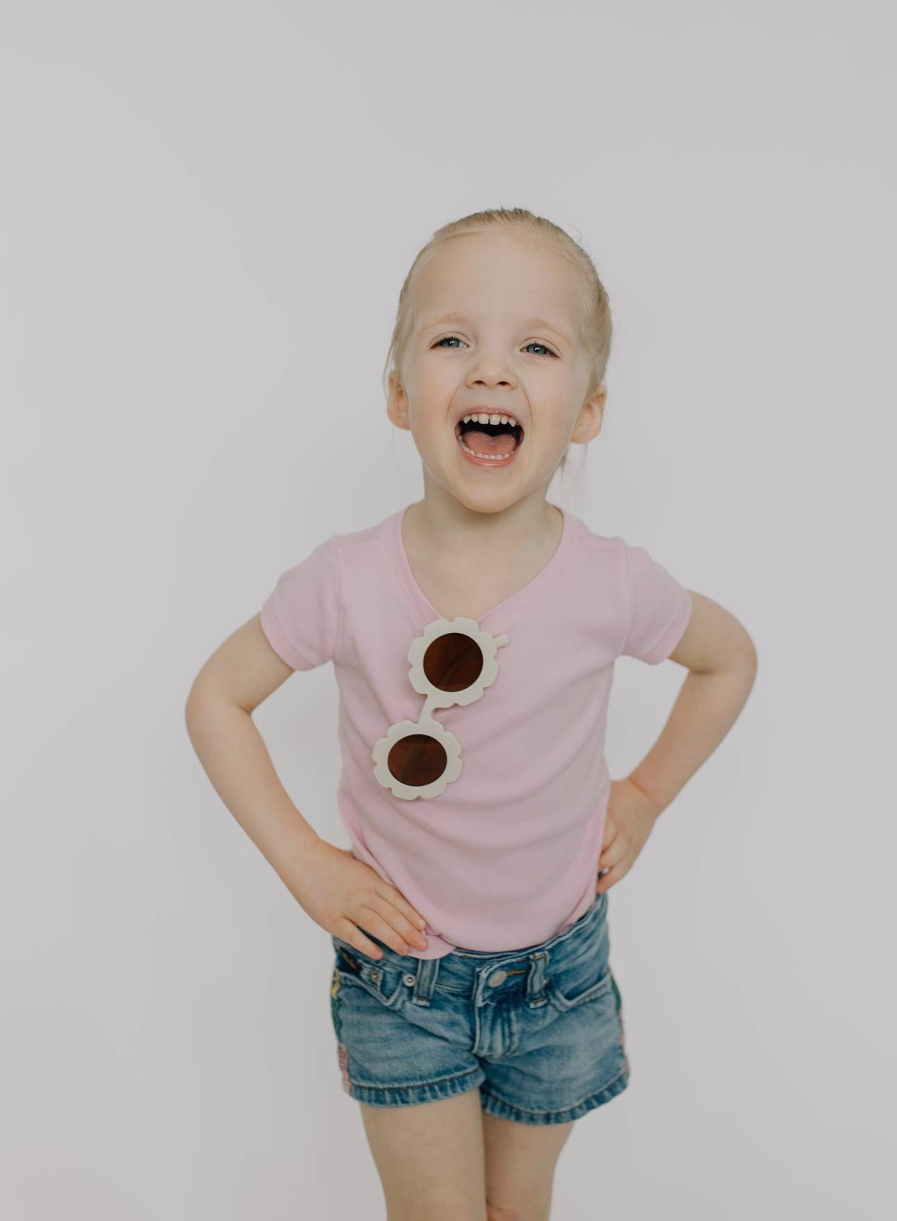 KIDS FLOWER SUNGLASSES